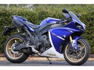 Yamaha YZF-R1. Швидка машина для світових ралі..