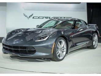Купе Corvette Stingray з 8-ми ступінчастим "автоматом"