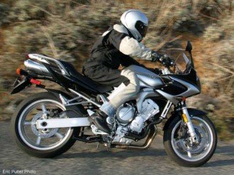 Огляд мотоцикла Yamaha FZ6 Fazer