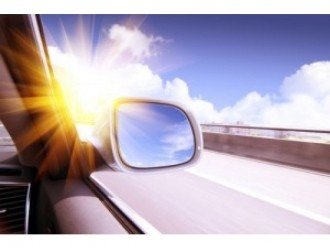 Як захистити себе і автомобіль від спеки і сонця?