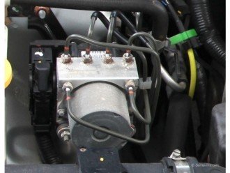 ​Ремонт електронного блоку управління ABS (ЕБУ, АБС)