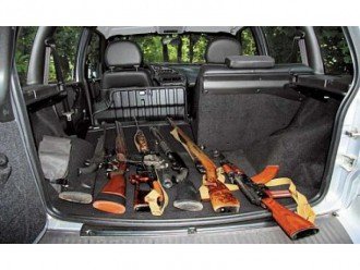 Автосалони створюють свою самооборону