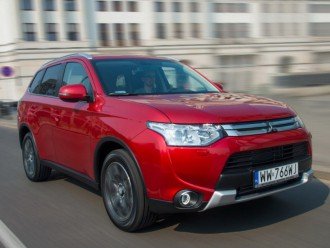 Оновлений кросовер Mitsubishi Outlander