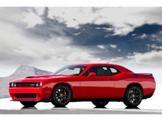 Dodge представив свою новинку 2015 Challenger SRT