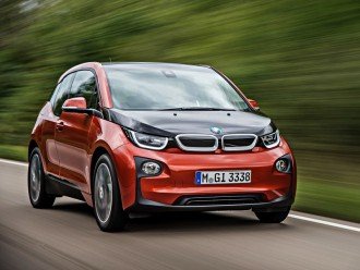 Електризуючись від сітікара BMW i3
