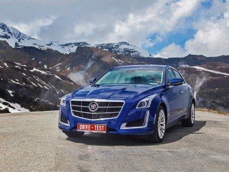 Тест-драйв седана Cadillac CTS 2014
