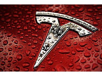 Какую роль в автоиндустрии сыграет мода на Tesla