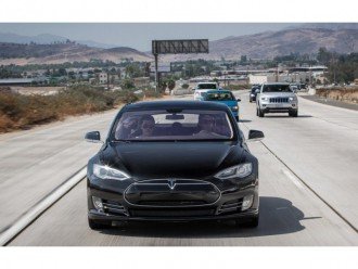 Tesla Model S. Цар електромобілів!