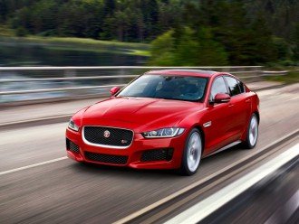 Новий седан Jaguar XE на алюмінієвій платформі