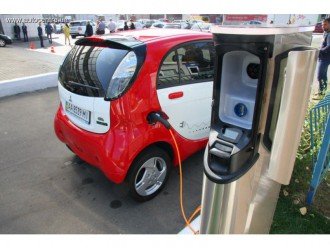 Інфраструктура для електромобілів в Києві