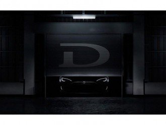 Електромобіль Tesla з повним приводом і передовими системами