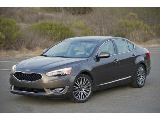 Kia відкликає 3100 седанів Cadenza..