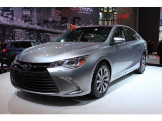 Нова Toyota Camry 2015 року. Американські ціни.