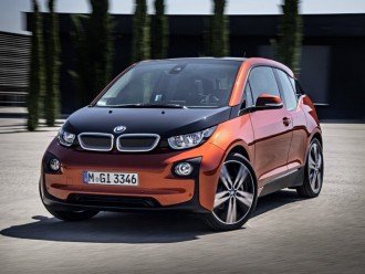 Концепт і cерійна версія електромобіля BMW i3