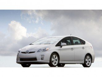 Toyota відкликає моделі Prius через дефекти