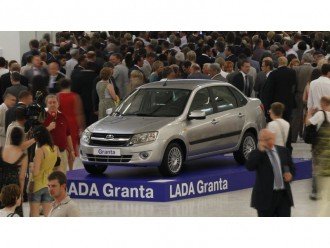 LADA втрачає перше місце з продажу в Росії