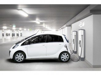 ABB - станція швидкої зарядки електромобіля