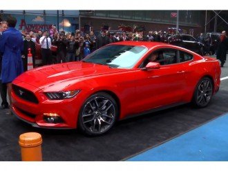 Європейський спорткар Ford Mustang 2015