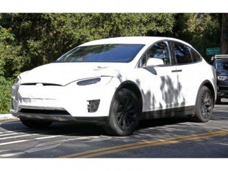 Tesla Model X: випробування перед початком продажів