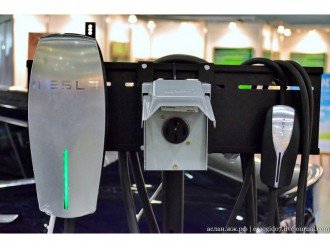 Принцип зарядки акумуляторів Tesla Model S