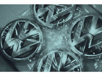 Які причини змусили VW Group порушувати закони