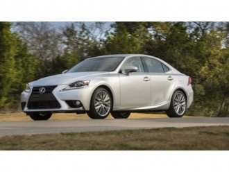 Lexus IS випустить обновлення для 2015 року