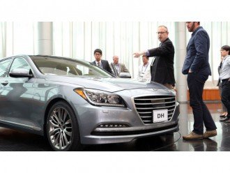 2015 Hyundai Genesis впроваджує  Google Glass