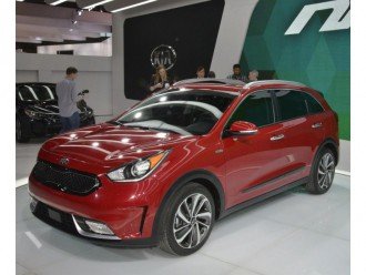 Гібридний кросовер KIA Niro 2017