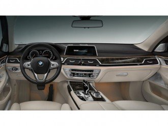 Десятка кращих інтер'єрів автомобілів 2016 року