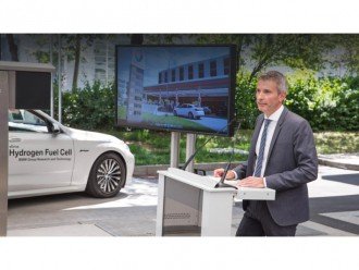 BMW змалював майбутнє з воднем