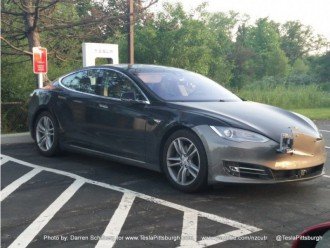 Tesla Model S. Автопілот нового покоління!