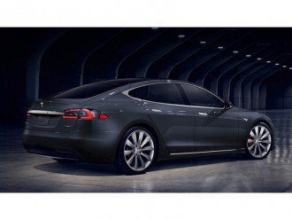 Повернення базової Tesla Model S 60. Або за доплату S 75!
