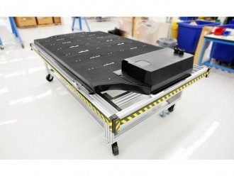 Tesla Model 3 отримає батарею нового покоління