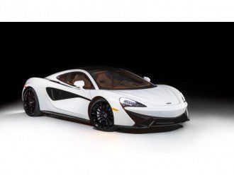 McLaren з електро хромованим скляним дахом