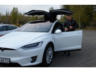 Тест-драйв Tesla Model X з Олександром Усиком!