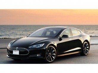 Відгуки про прошивку 7.1 і чохли на сидіння Tesla Model S