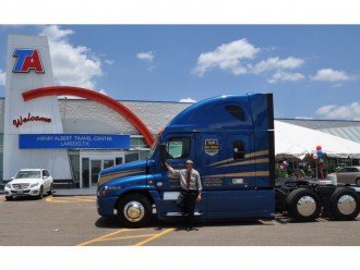 Центри туризму продаватимуть вантажні шини у США