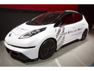 Автономні Nissan Leaf випробують в Європі
