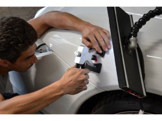 Вм'ятини на автомобілі: ремонт або заміна?