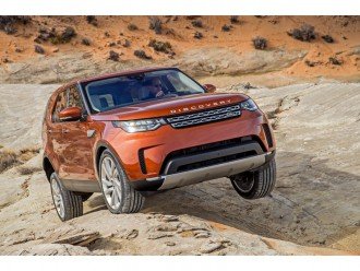 Тест-драйв позашляховика Land Rover Discovery 2017