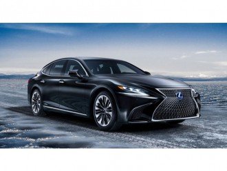 Lexus LS 500h: розкішний седан з гібридною силовою установкою
