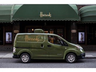 Електрофургон Nissan e-NV200 для універмагу Harrods