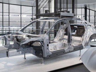 Новий седан Ауді A8 отримає кузов з чотирьох компонентів