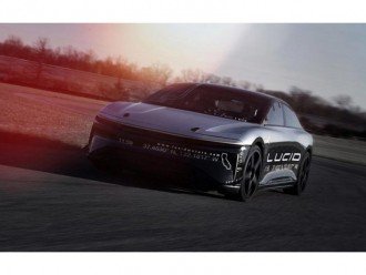 Електроседан Lucid Air розігнався до 350 км/год