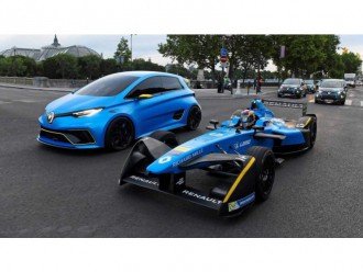 Renault Zoe e-Sport підкорює Париж