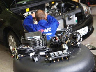 Переводимо автомобіль на зріджений газ