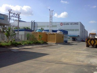 Корейські виробники деталей купують заводи в Угорщині