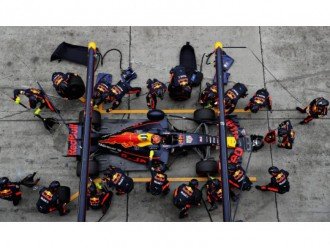 5 технологічних стратегій для майбутнього автокомпаній