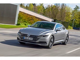 Тест-драйв ліфтбека Volkswagen Arteon