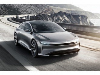 Електрокар Lucid Air розігнали до 377 км / год!